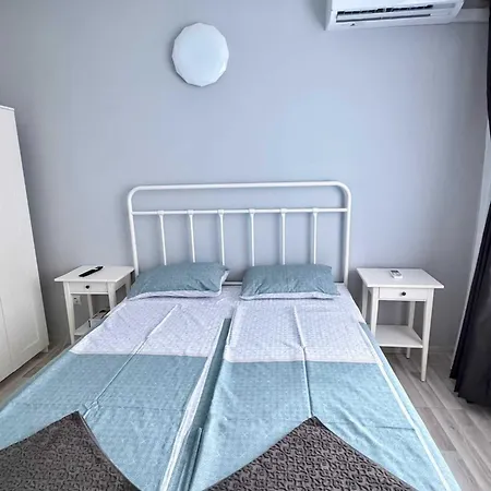 La Luna - Cozy Seaside In By Flat Mаnager דירה